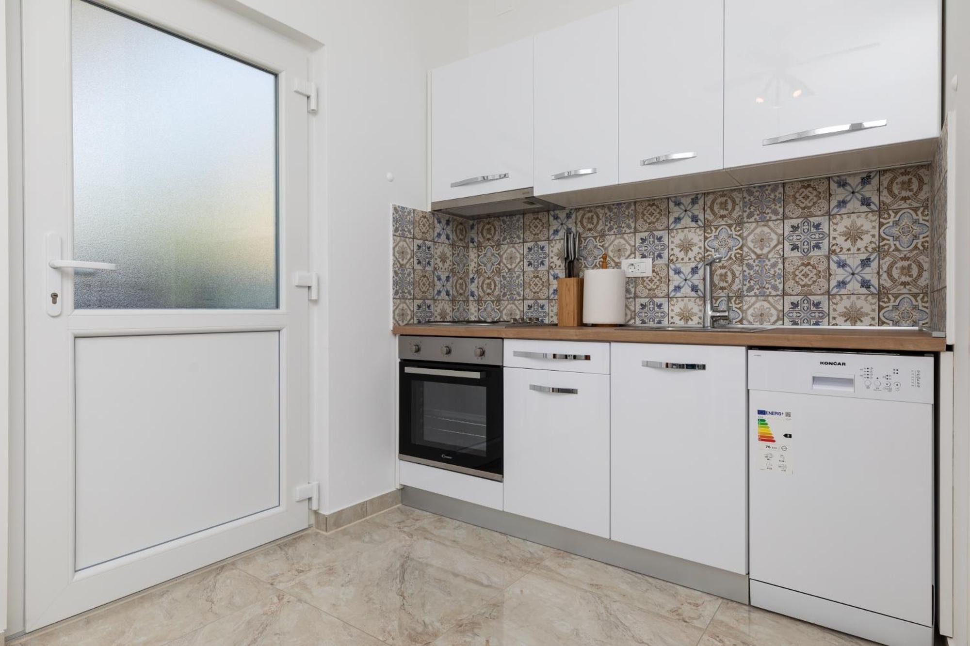 Apartments With A Parking Space Pisak, Omis - 5975 Room photo