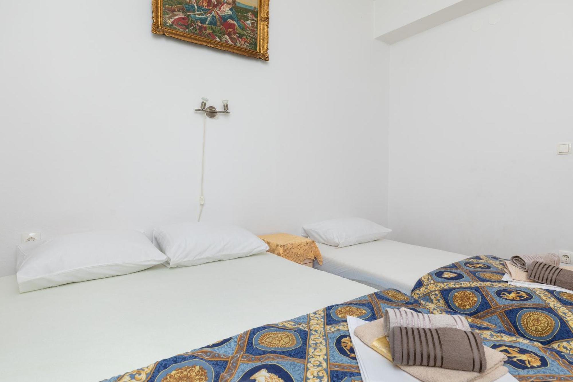 Apartments With A Parking Space Pisak, Omis - 5975 Room photo